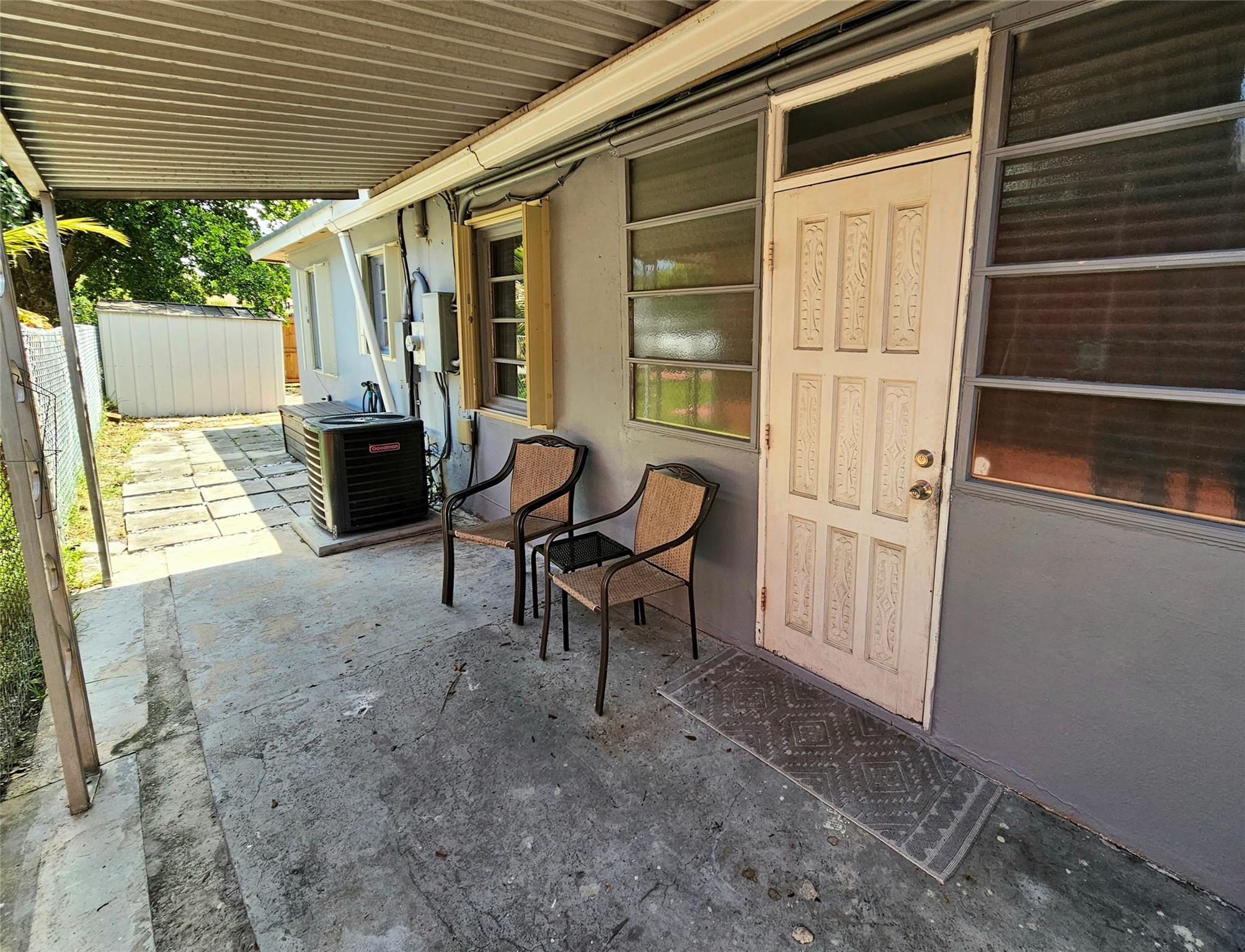 BREEZYWAY MANOR ADD - Residential
