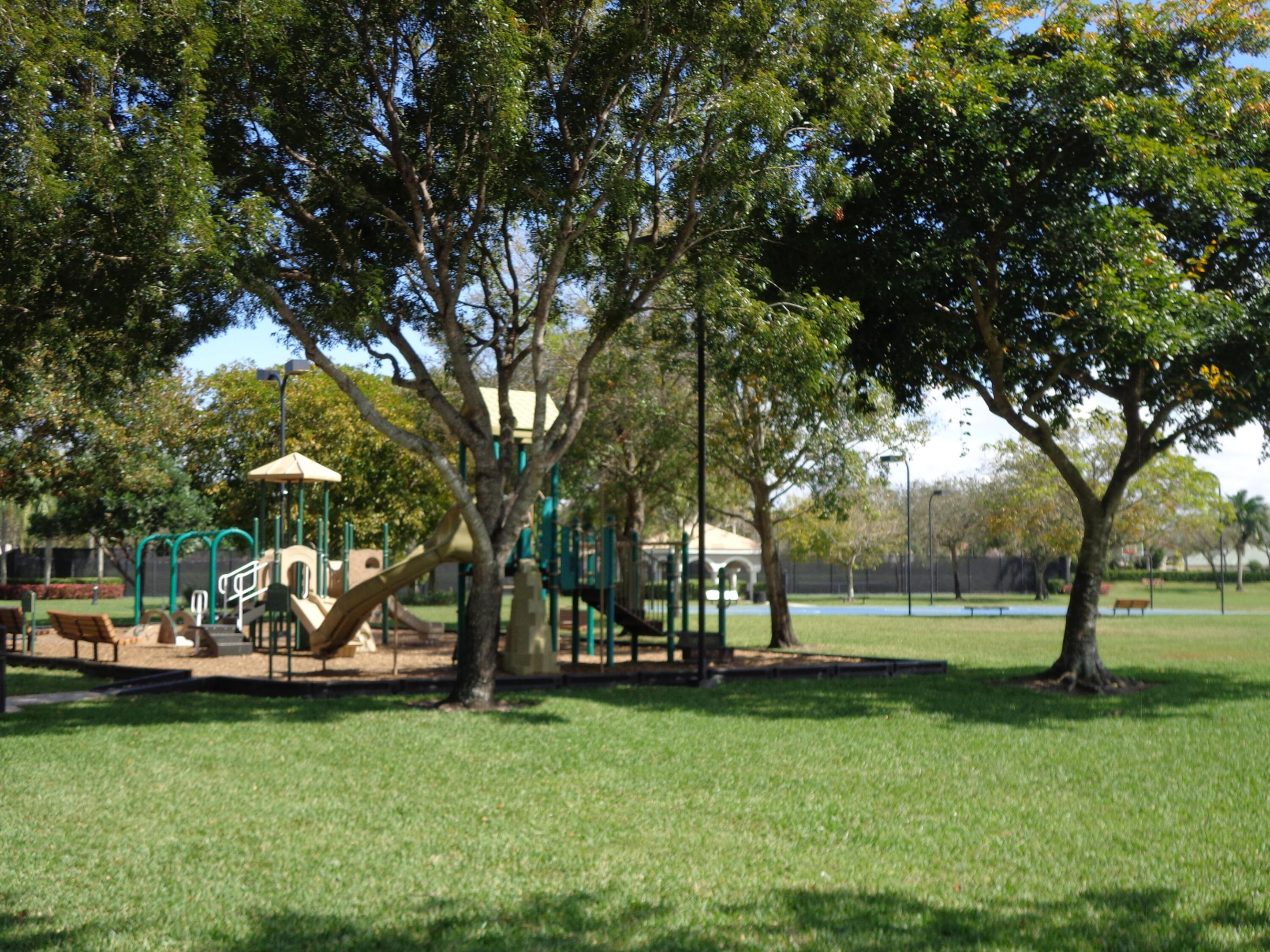 ISLES AT WELLINGTON 1 - Residential Lease