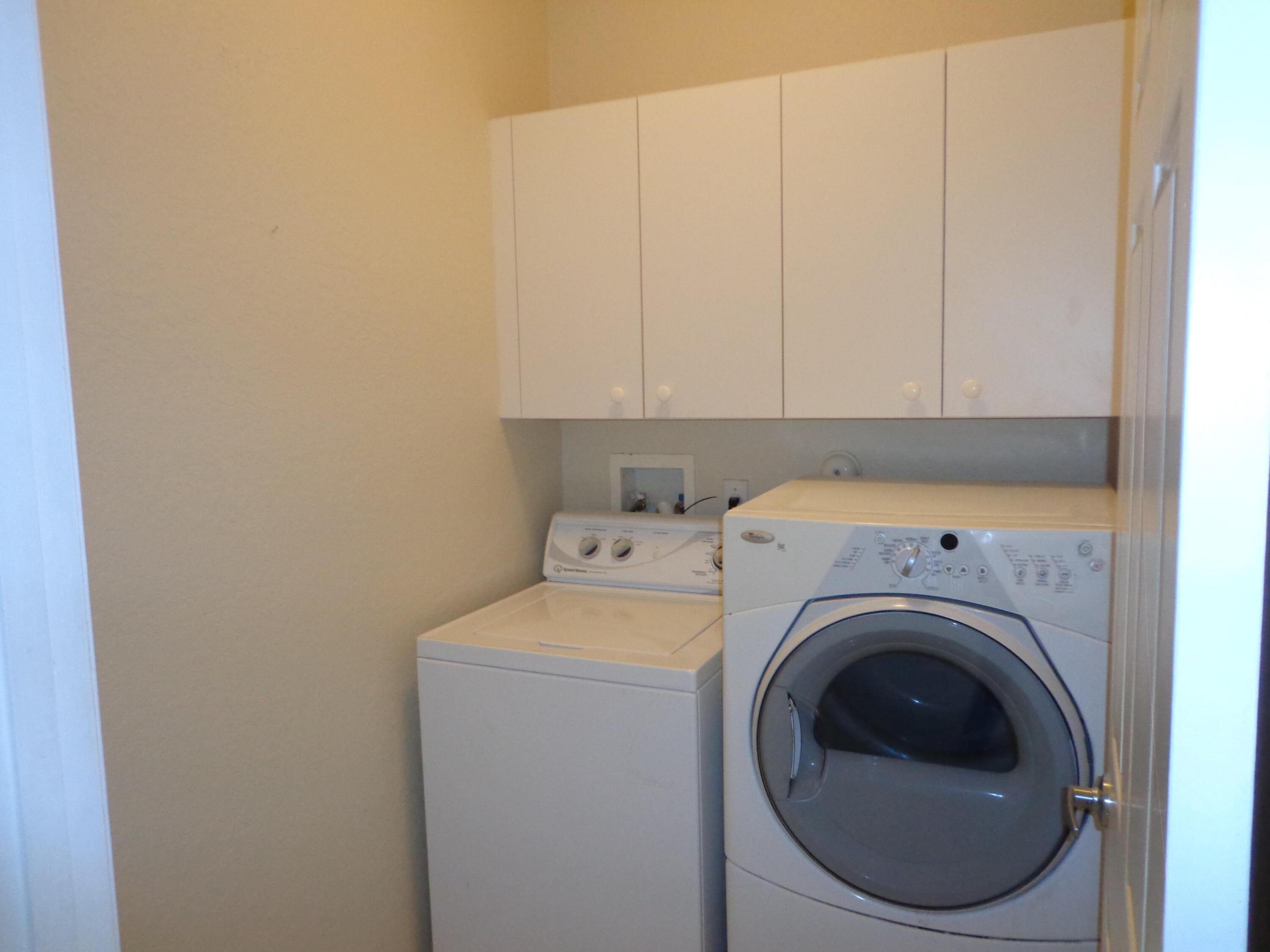 ISLES AT WELLINGTON 1 - Residential Lease