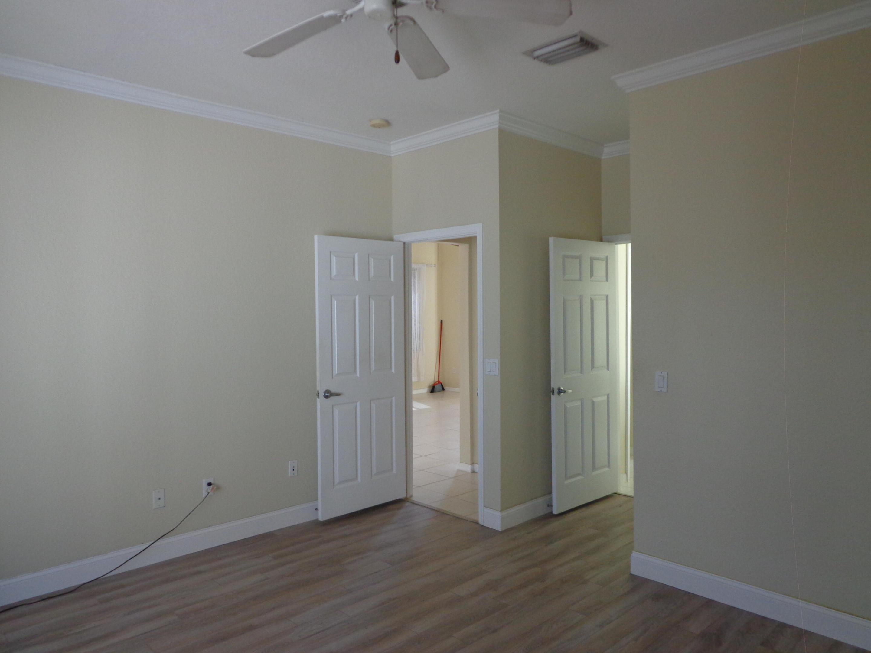 ISLES AT WELLINGTON 1 - Residential Lease