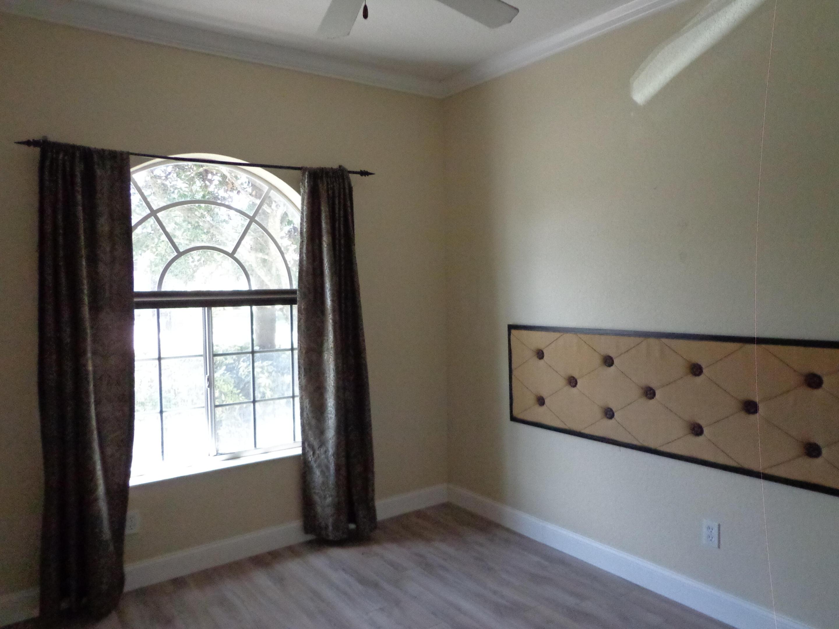 ISLES AT WELLINGTON 1 - Residential Lease