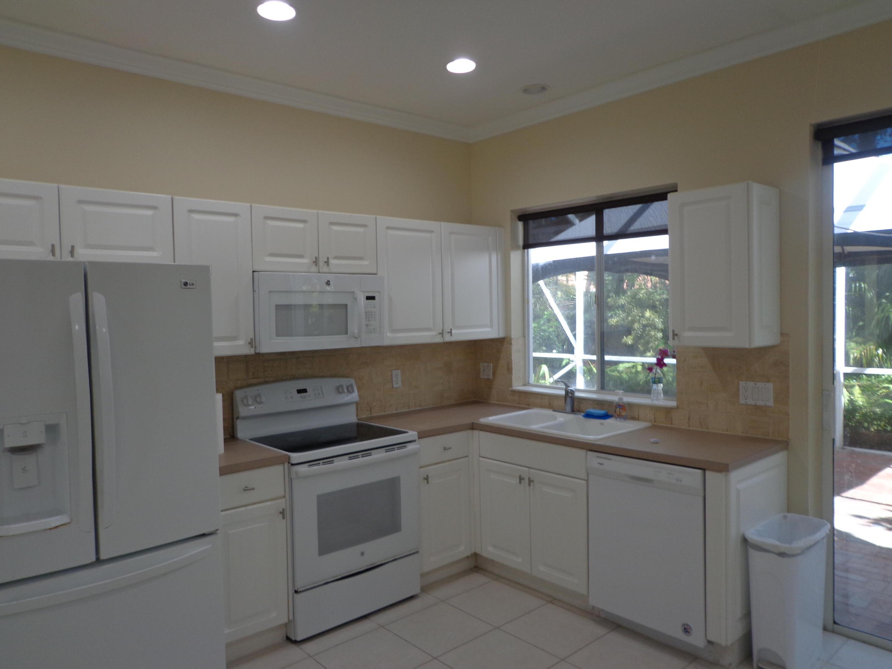 ISLES AT WELLINGTON 1 - Residential Lease