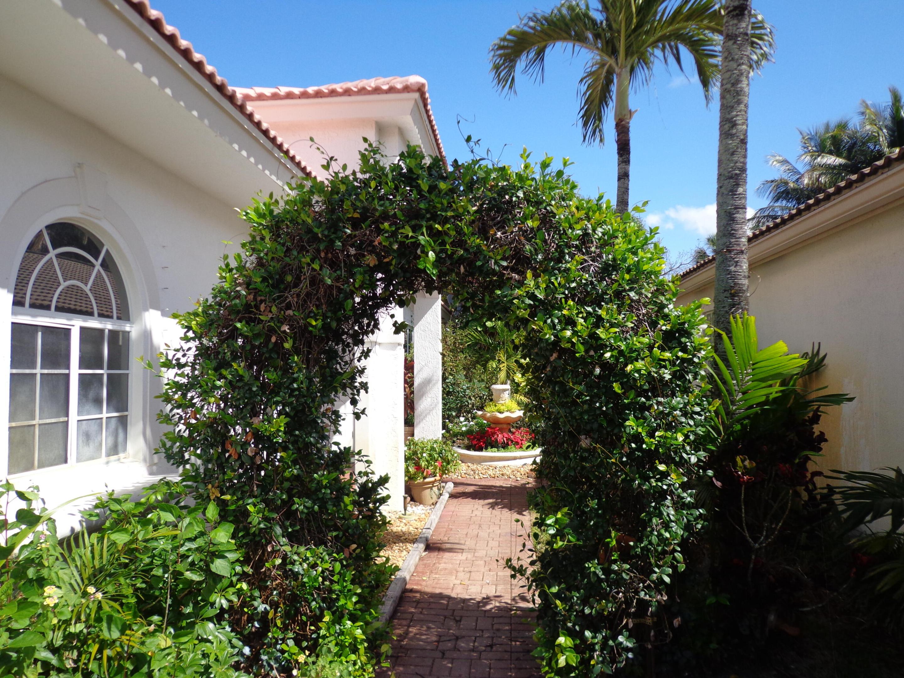 ISLES AT WELLINGTON 1 - Residential Lease