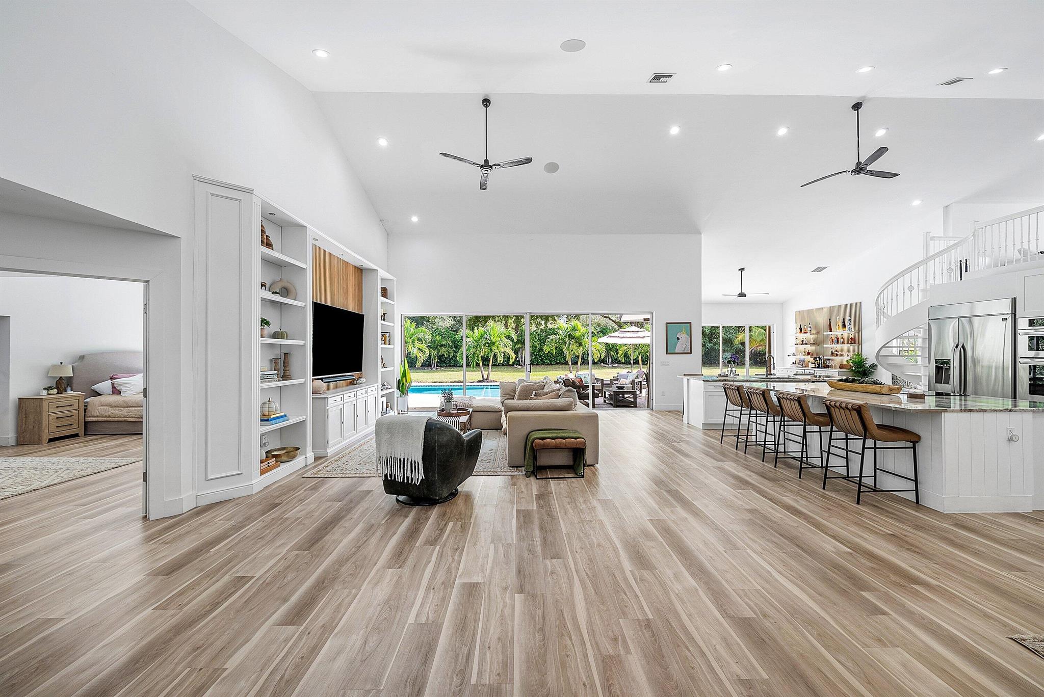 WOODFIELD HUNT CLUB II - Residential