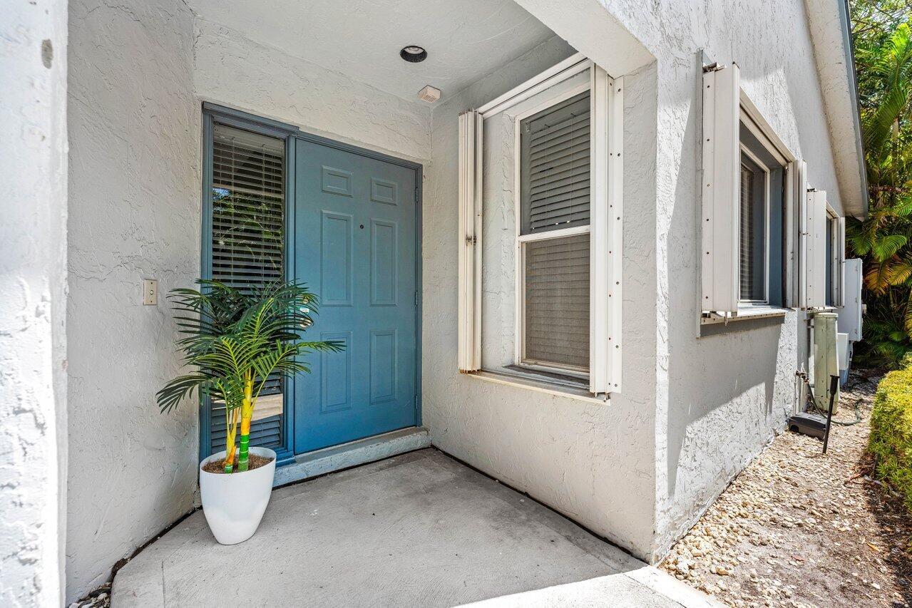 9818 Nickels Boulevard 1104