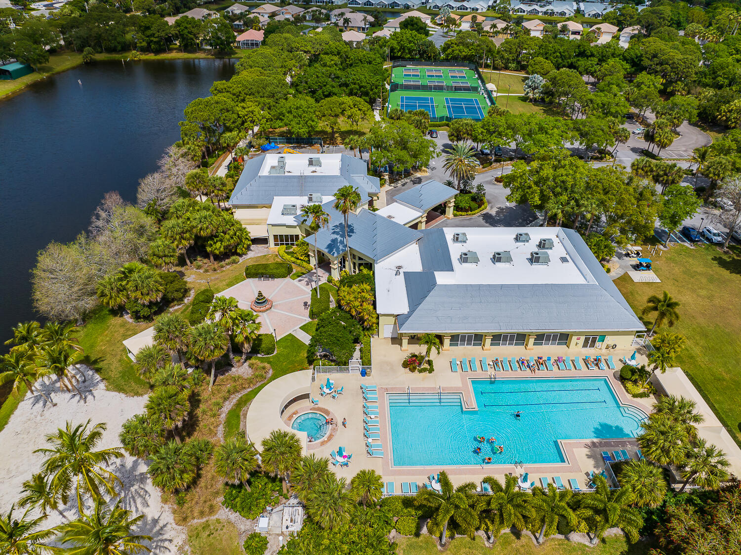 KINGS ISLE PHASE VII-B REPLAT - Residential