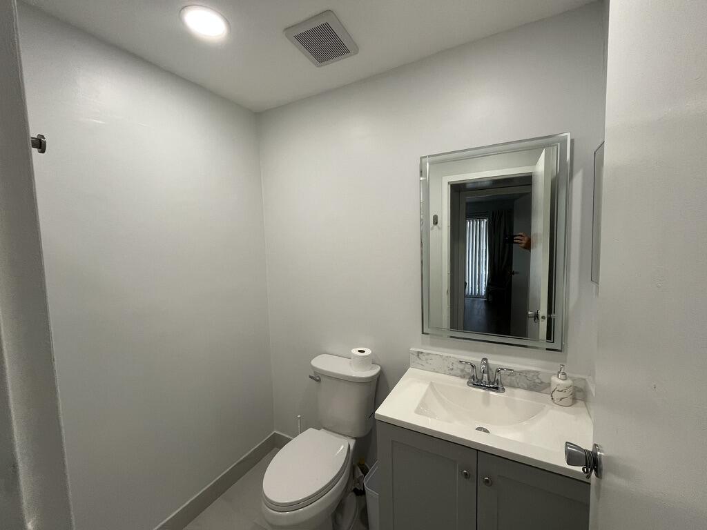 KINGS POINT MONACO CONDOS - Residential