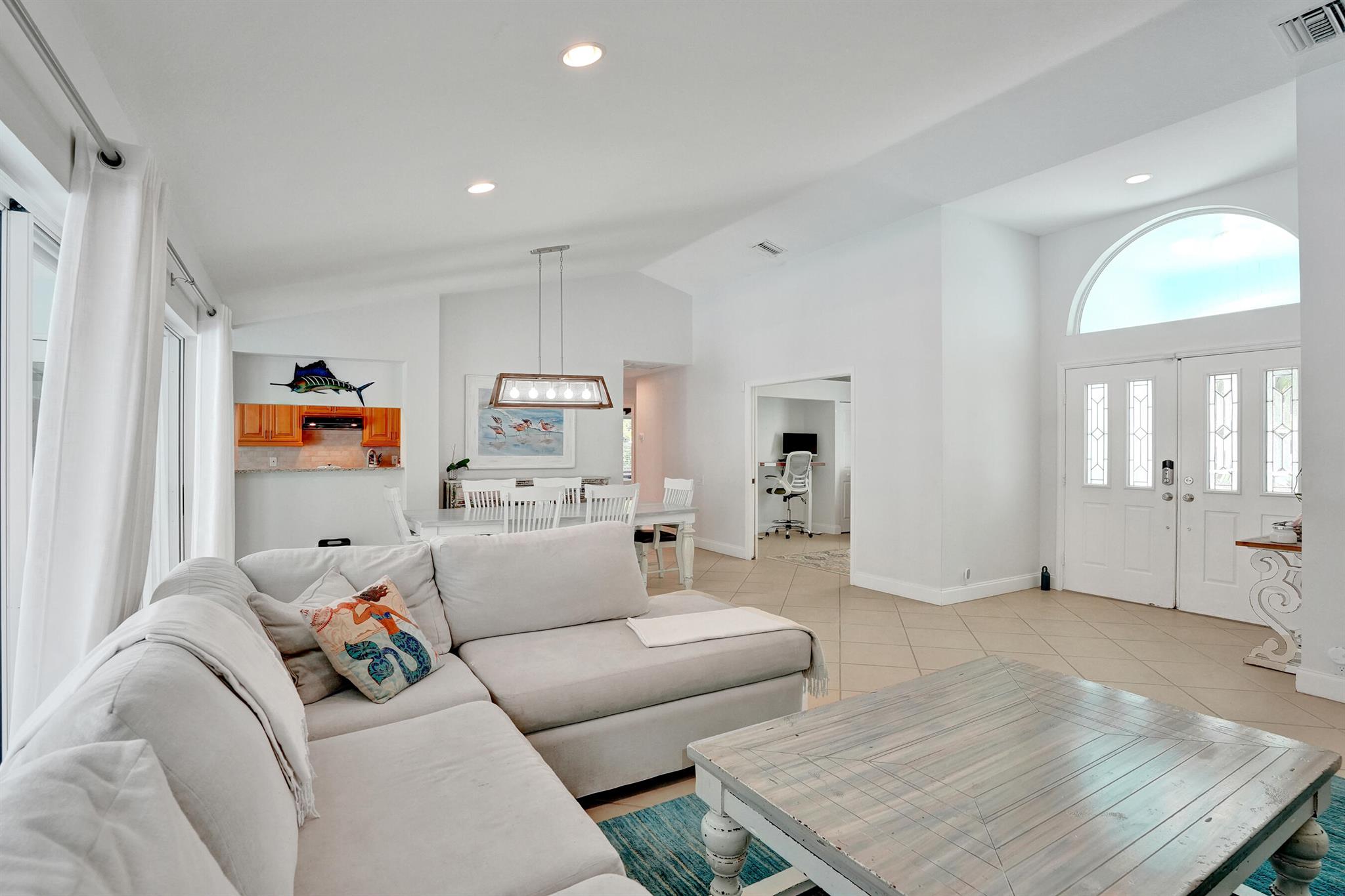 SHORES 3 - Residential