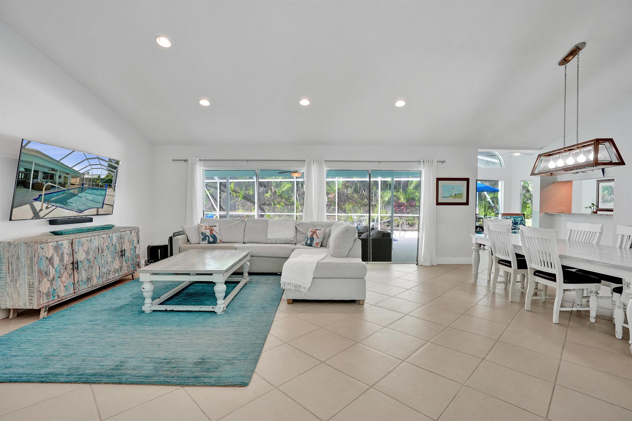 SHORES 3 - Residential