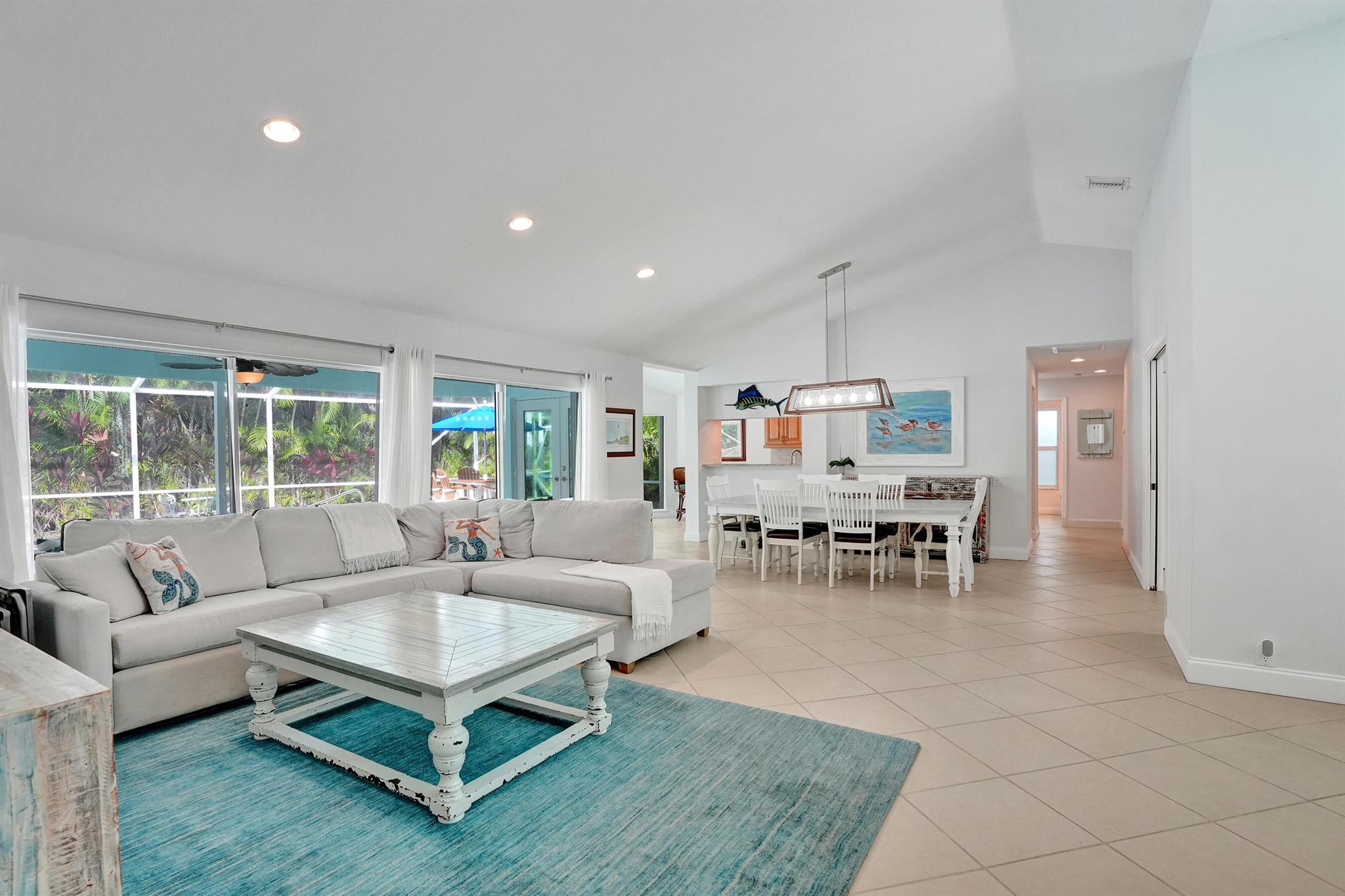 SHORES 3 - Residential