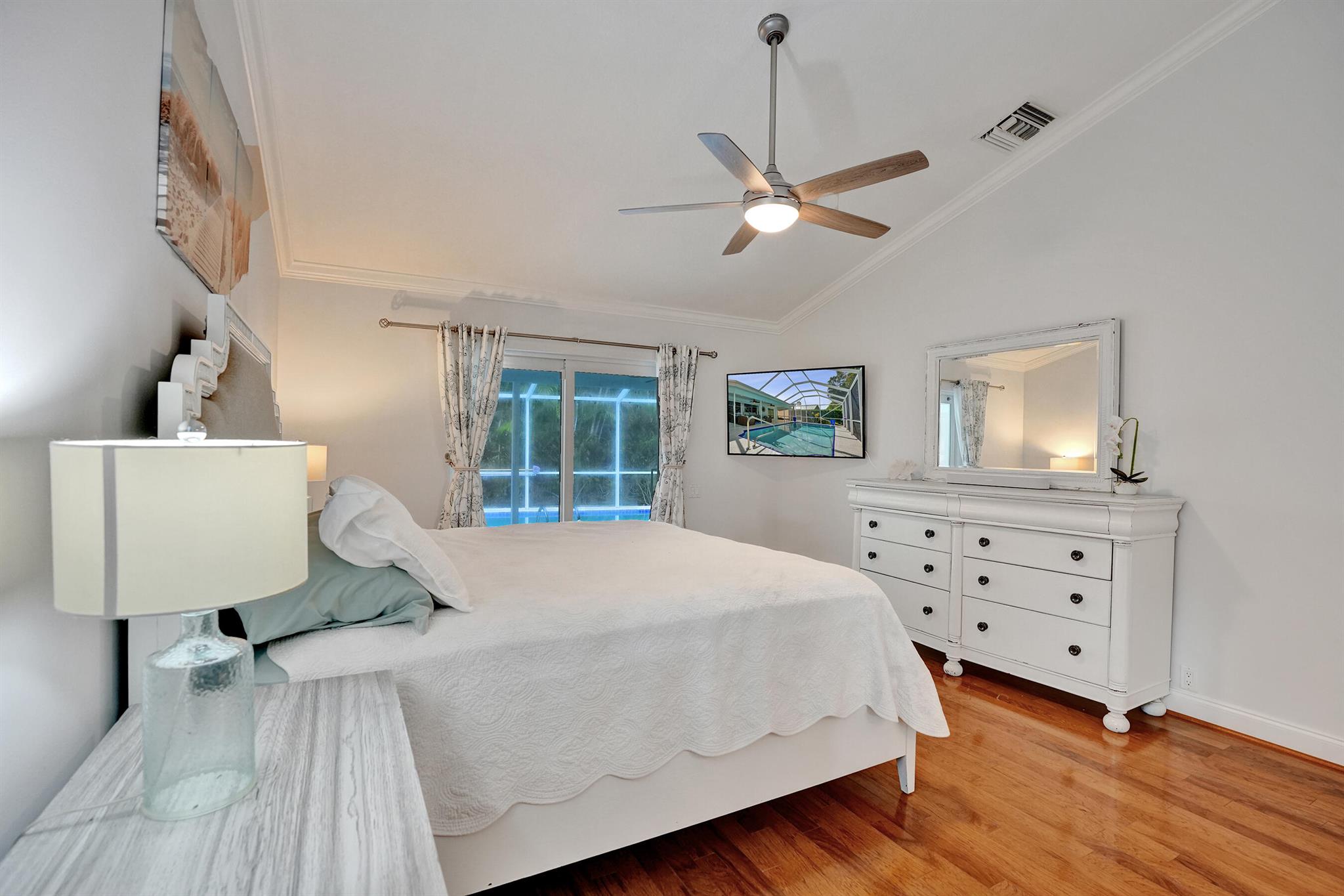 SHORES 3 - Residential
