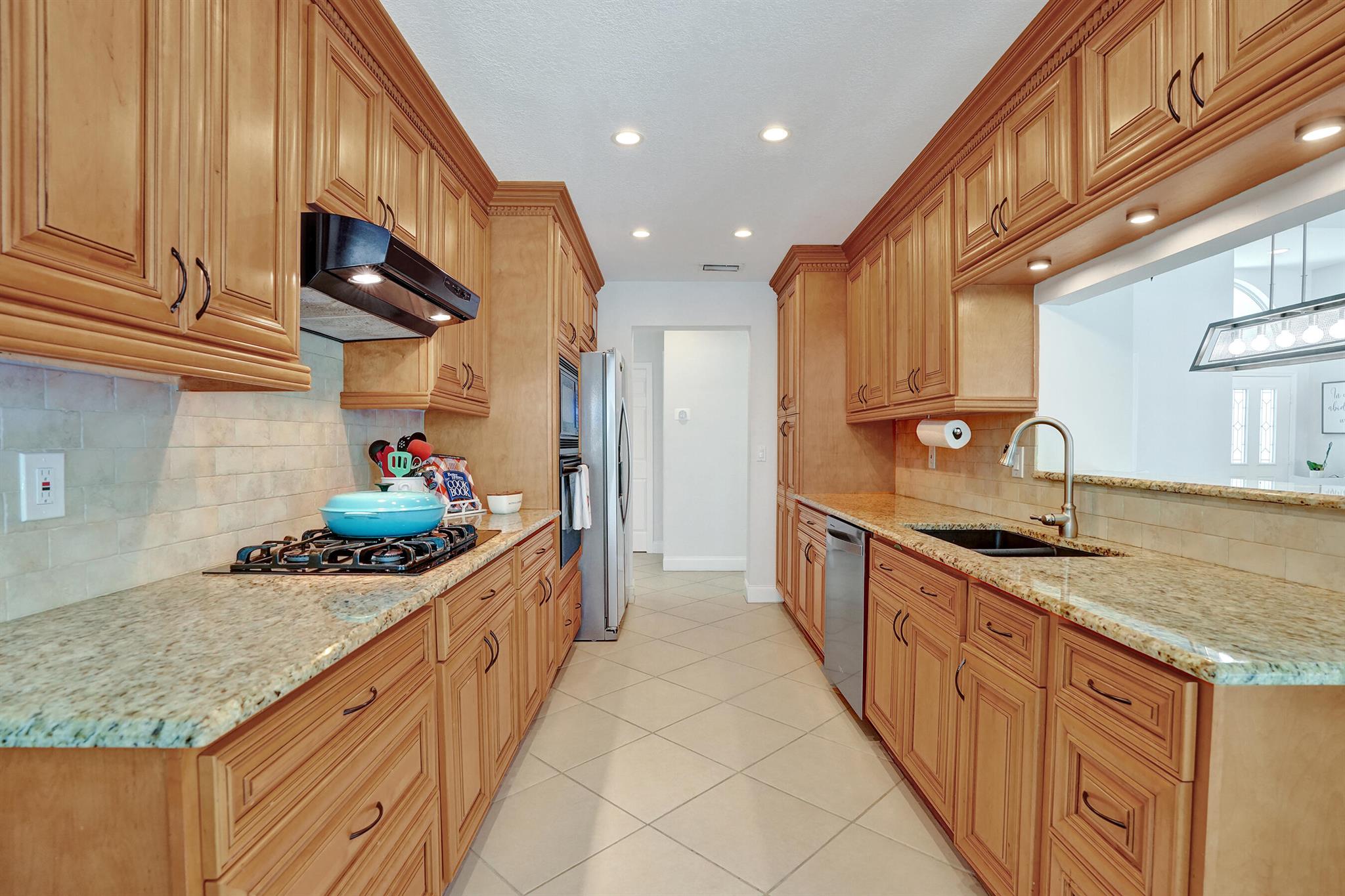 SHORES 3 - Residential