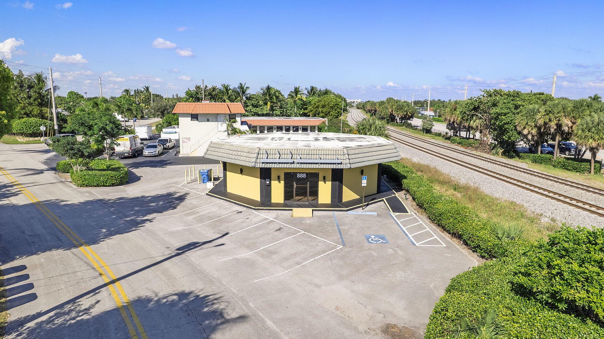 GREYNOLDS HIGHLANDS UNIT - Commercial Sale