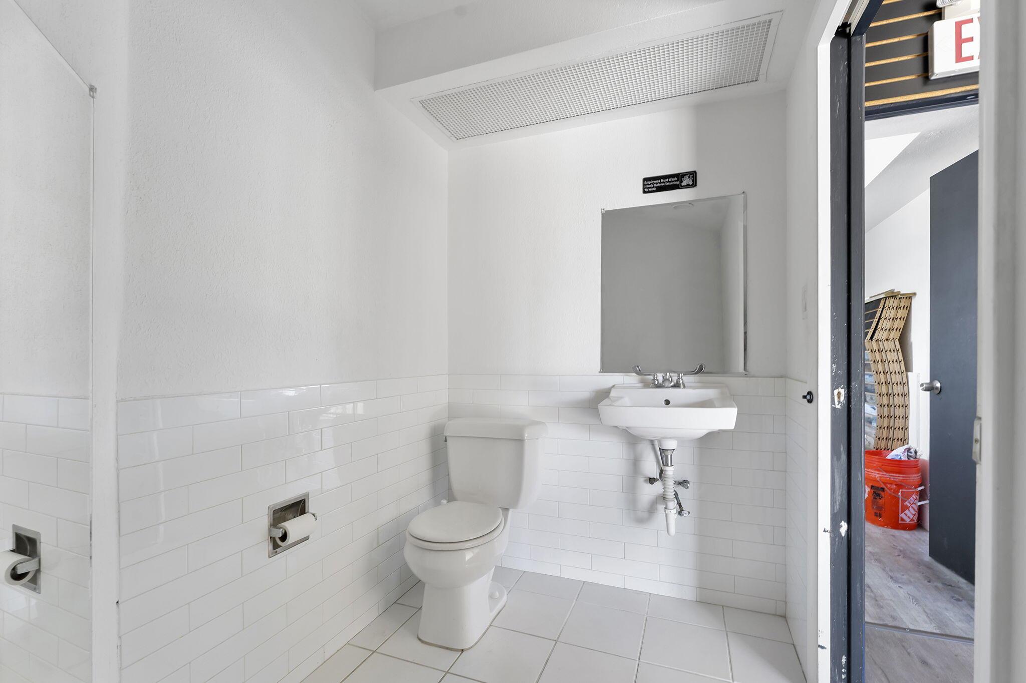 GREYNOLDS HIGHLANDS UNIT - Commercial Sale