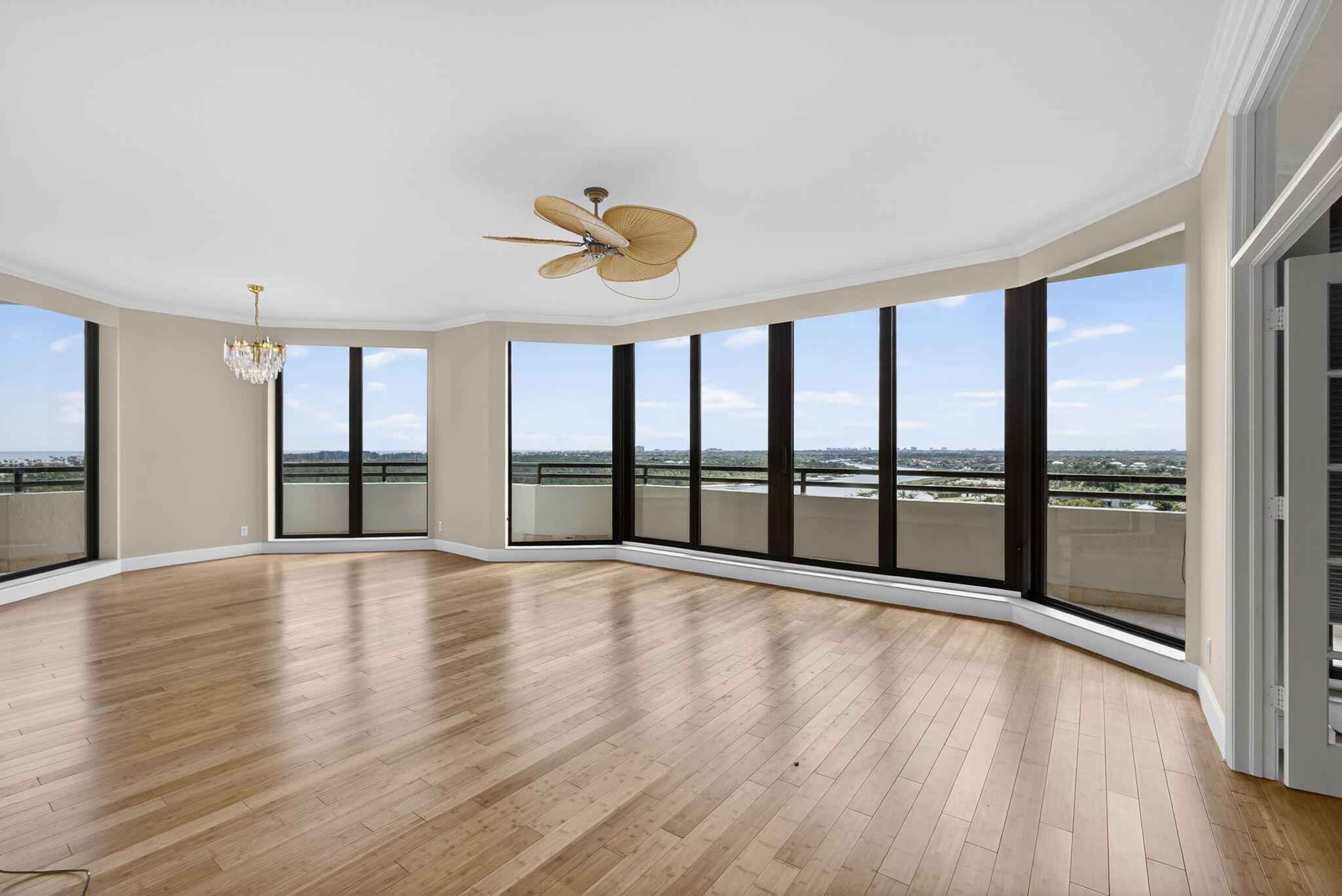 3322 Casseekey Island Road 1304