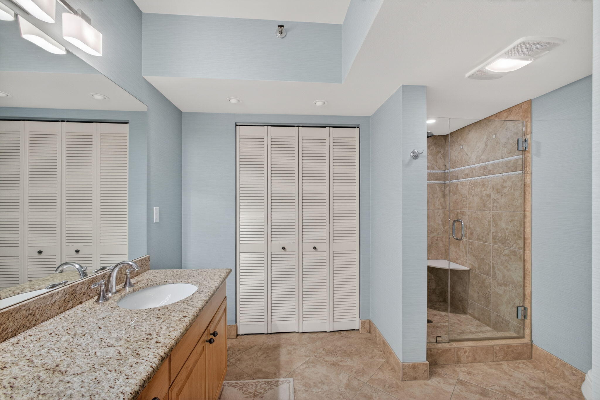 SOUTHPORTE ONE AT JONATHANS LANDING CONDO - Residential