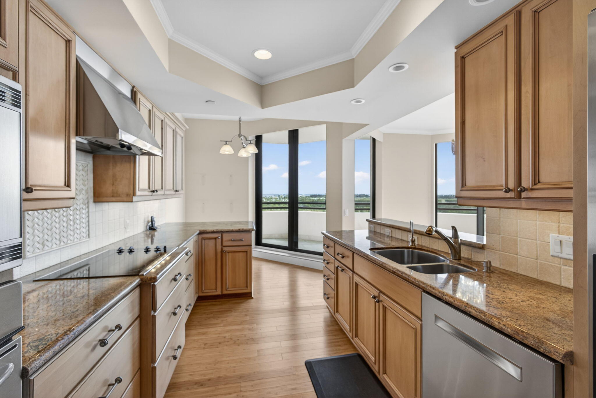 SOUTHPORTE ONE AT JONATHANS LANDING CONDO - Residential