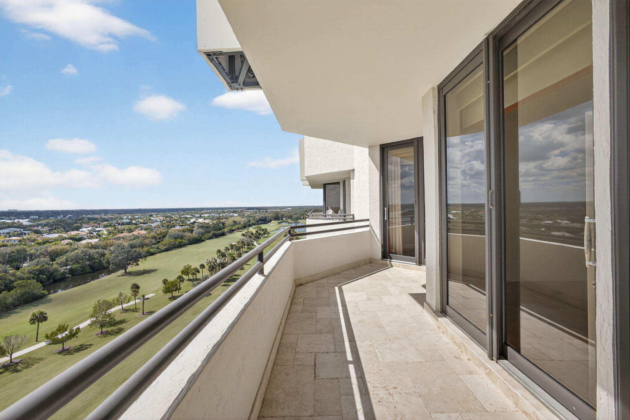 SOUTHPORTE ONE AT JONATHANS LANDING CONDO - Residential