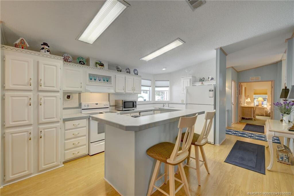 7620 SE Fork River Drive