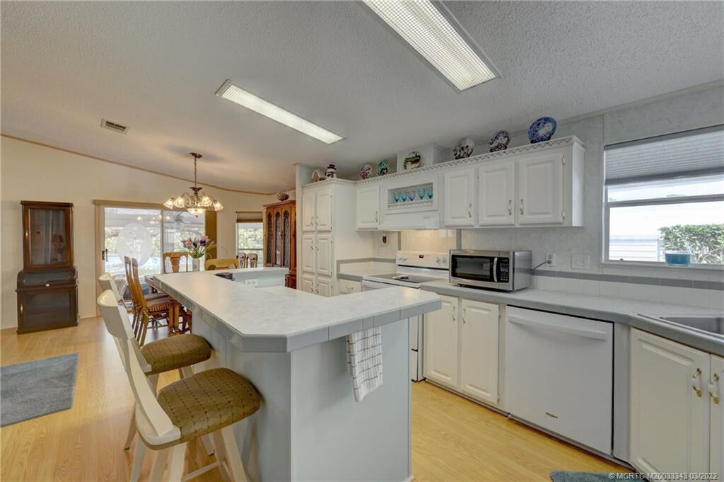 7620 SE Fork River Drive