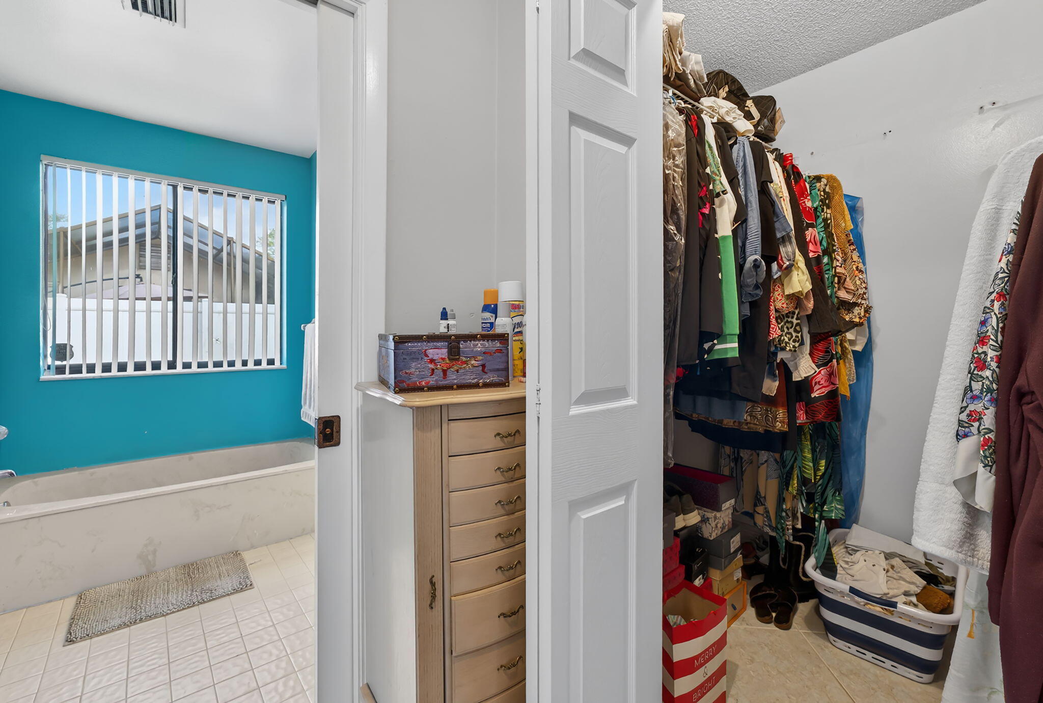 BOULEVARD WOODS WEST SEC 2 - Residential