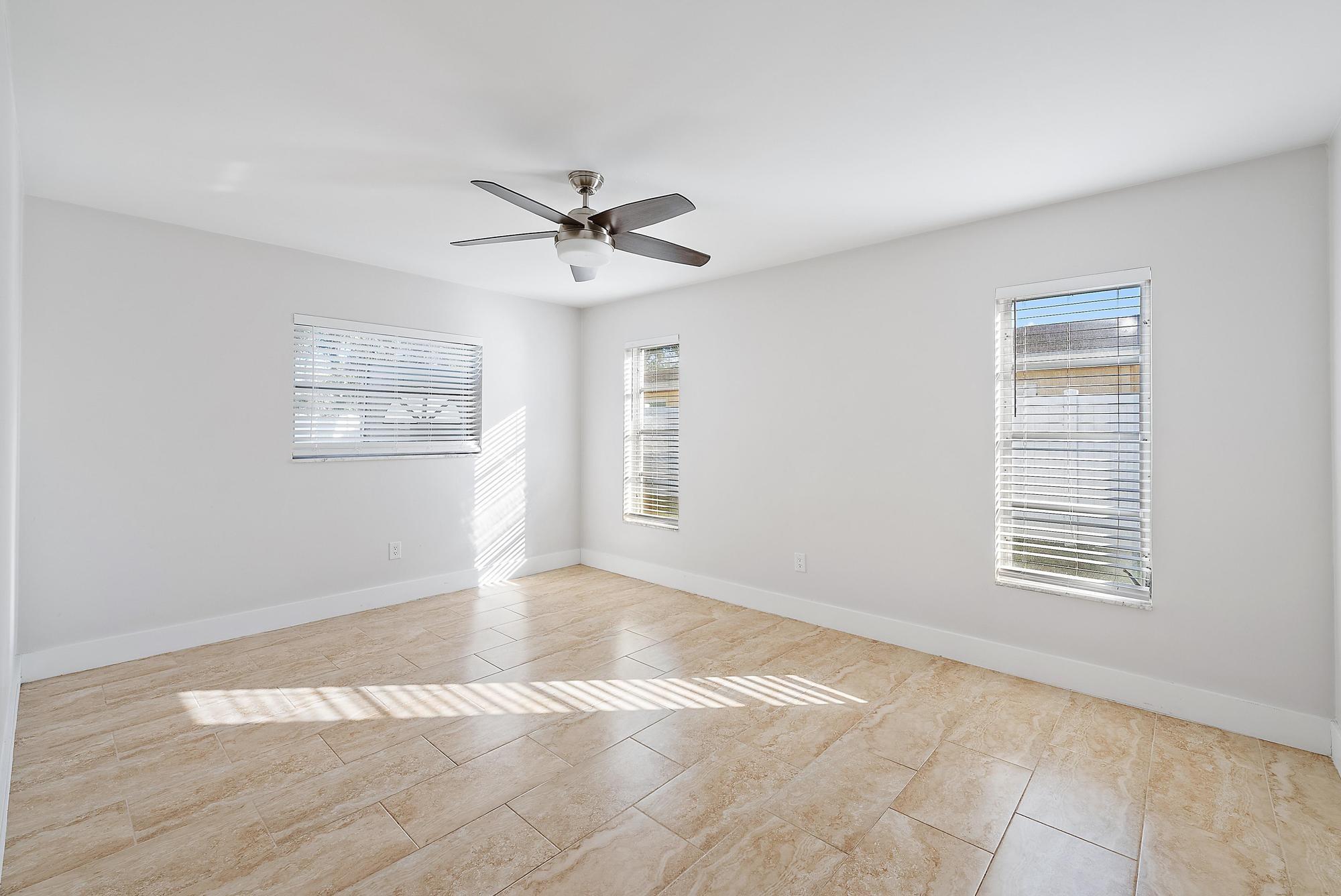 PALM BEACH GARDENS - Residential Lease