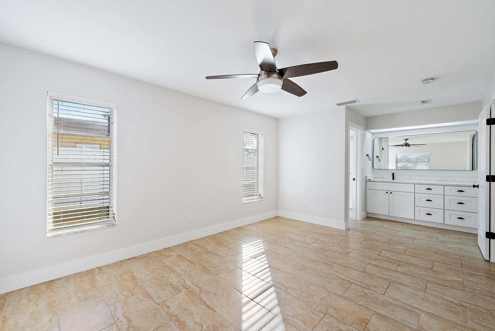 PALM BEACH GARDENS - Residential Lease