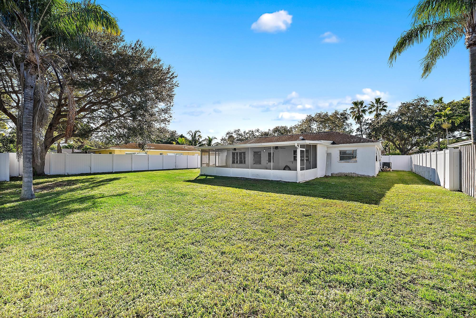 PALM BEACH GARDENS - Residential Lease