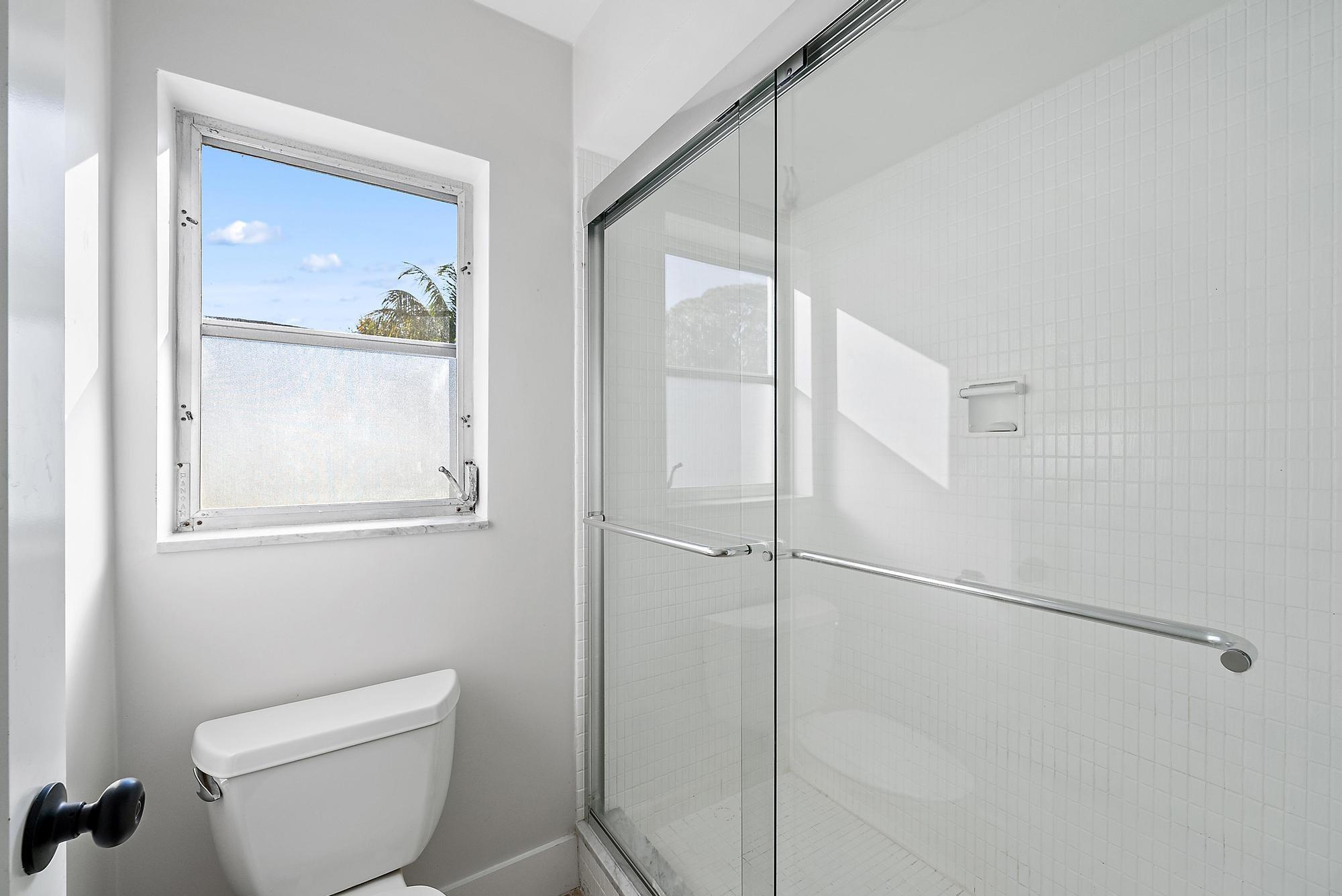 PALM BEACH GARDENS - Residential Lease