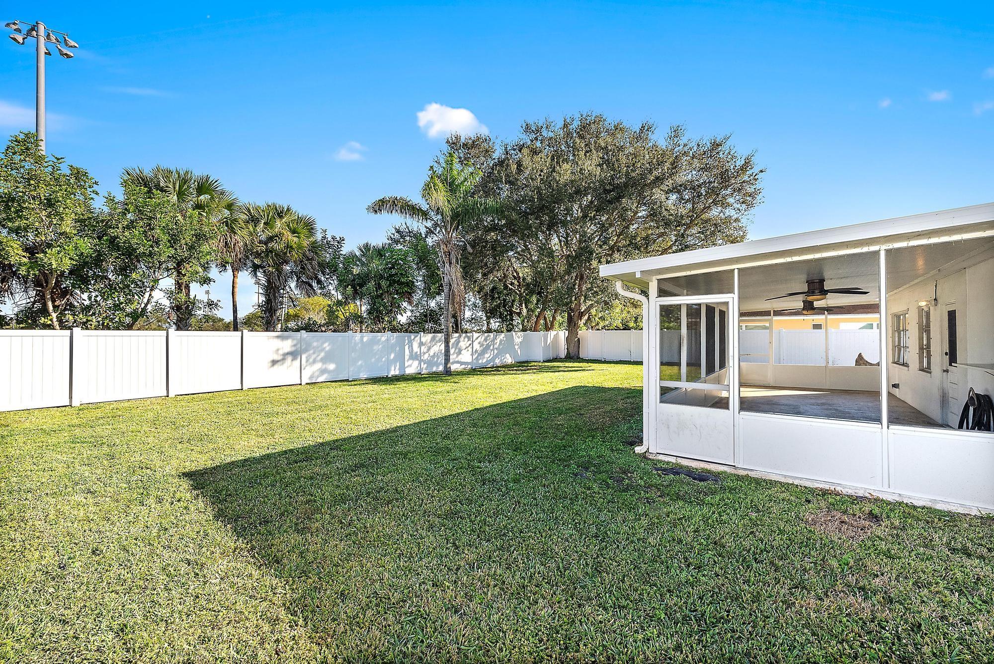 PALM BEACH GARDENS - Residential Lease