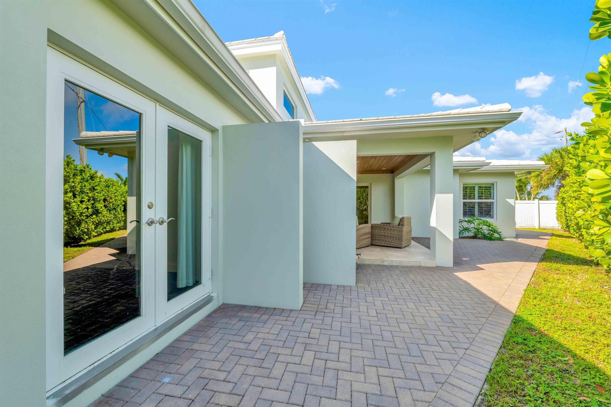JUNO BEACH - Residential