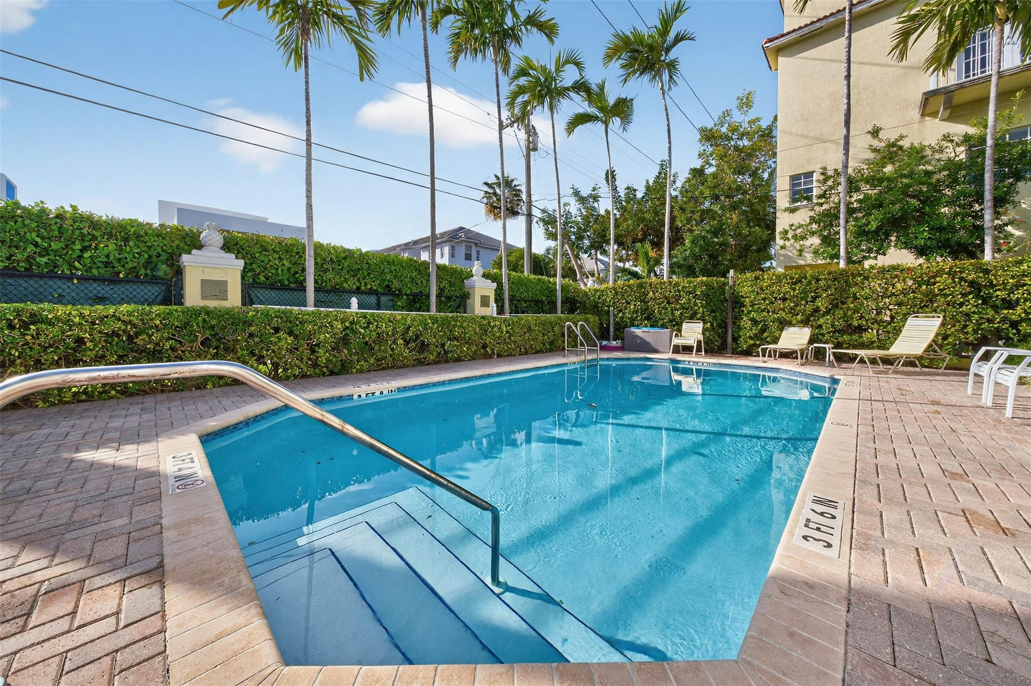 The Grove at Wilton Manor - Residential