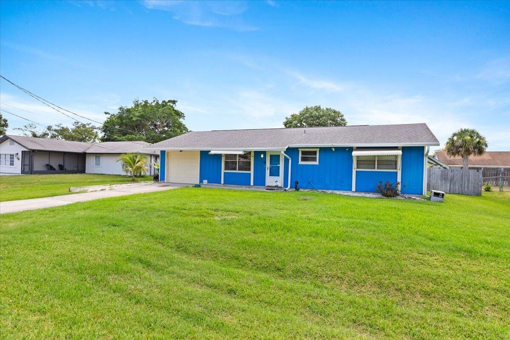Photo of 5413 Palm Drive, Fort Pierce, FL 34982 (MLS # R10991470)