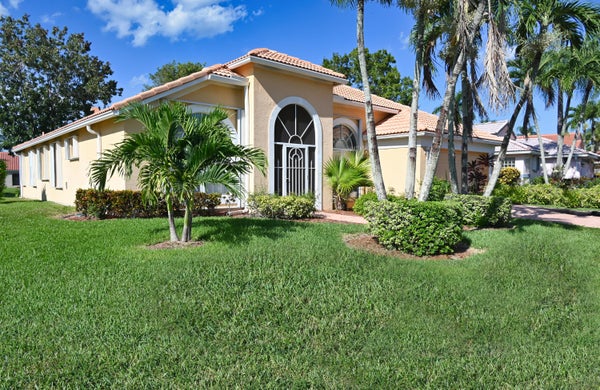 2505 EGRET LAKE DR, GREENACRES, FL 33413 - Image 602b11d8a26734aeeb7e46c07819d044/4069690583
