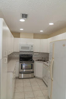 PINE RIDGE AT MARTIN DOWNS VILLAGE I  A CONDO - Residential Lease