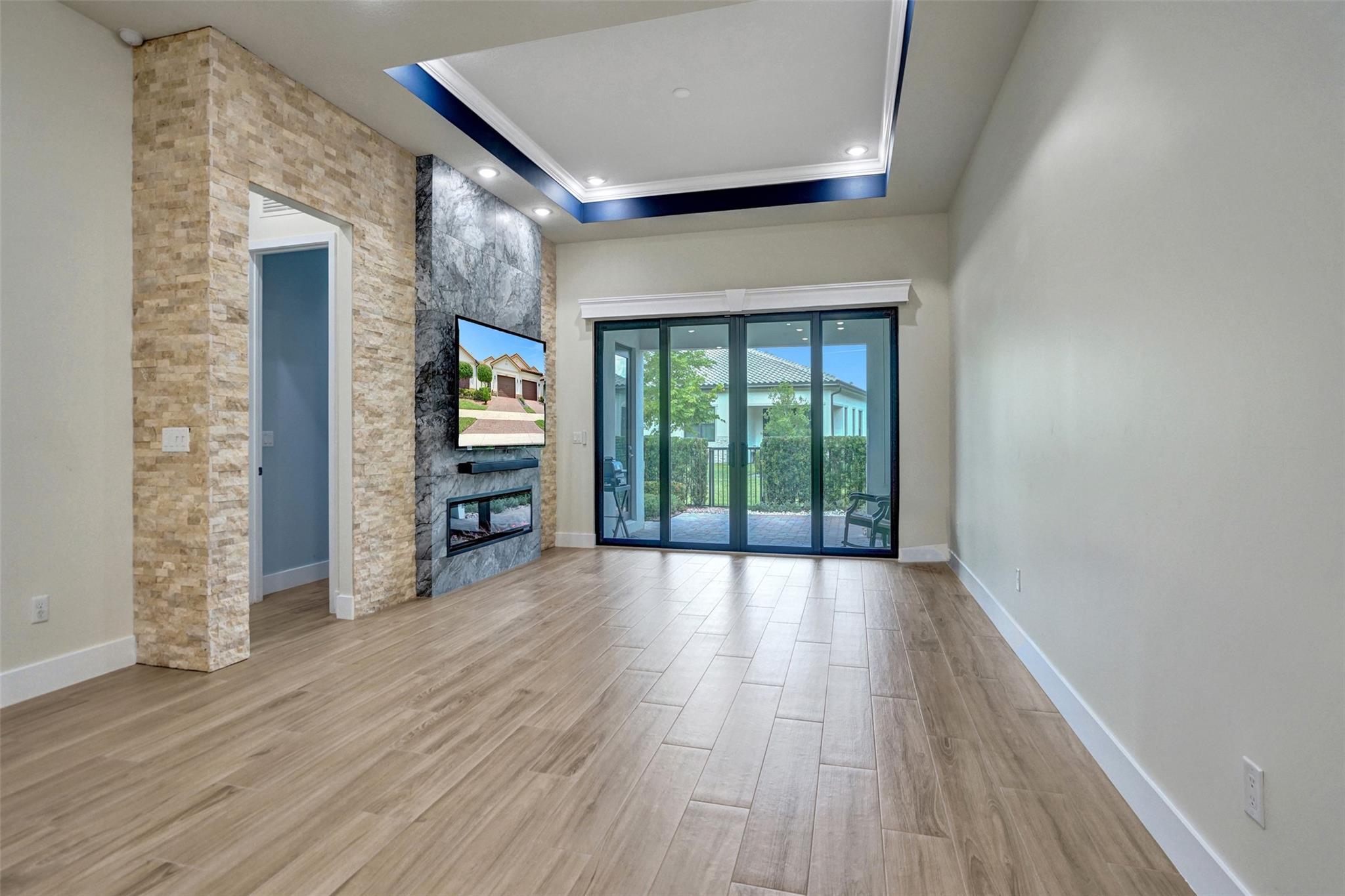7467 S Blue Spring Dr 7467