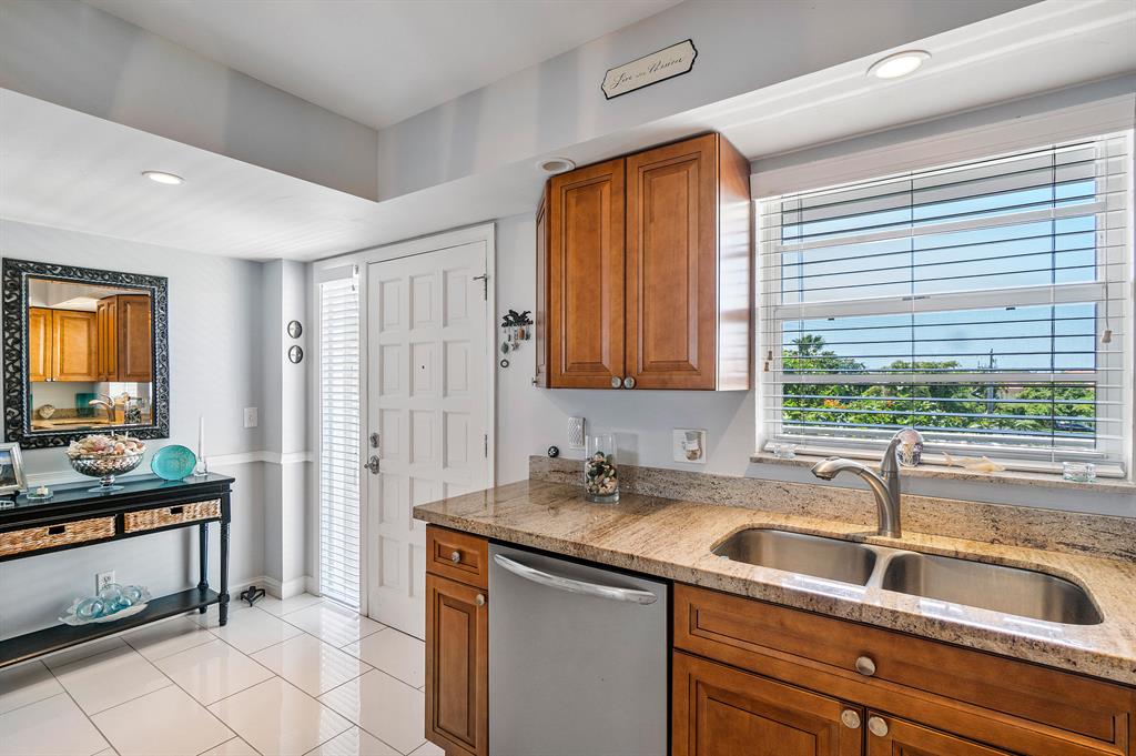 LANDS END CONDO LOTS 12 AND 13 (LESS IRREG PAR - Residential