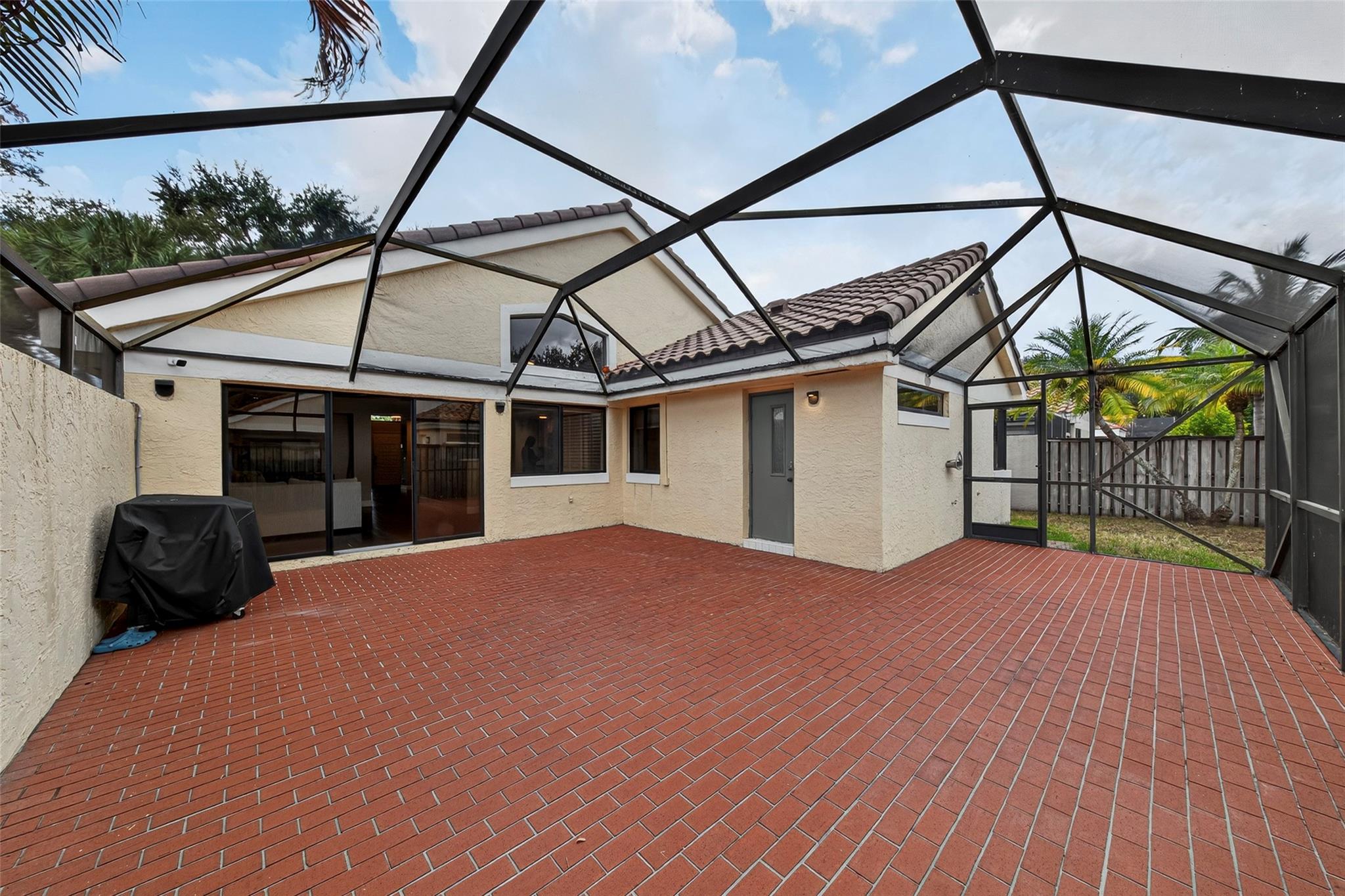 CROSSCREEK II - Residential