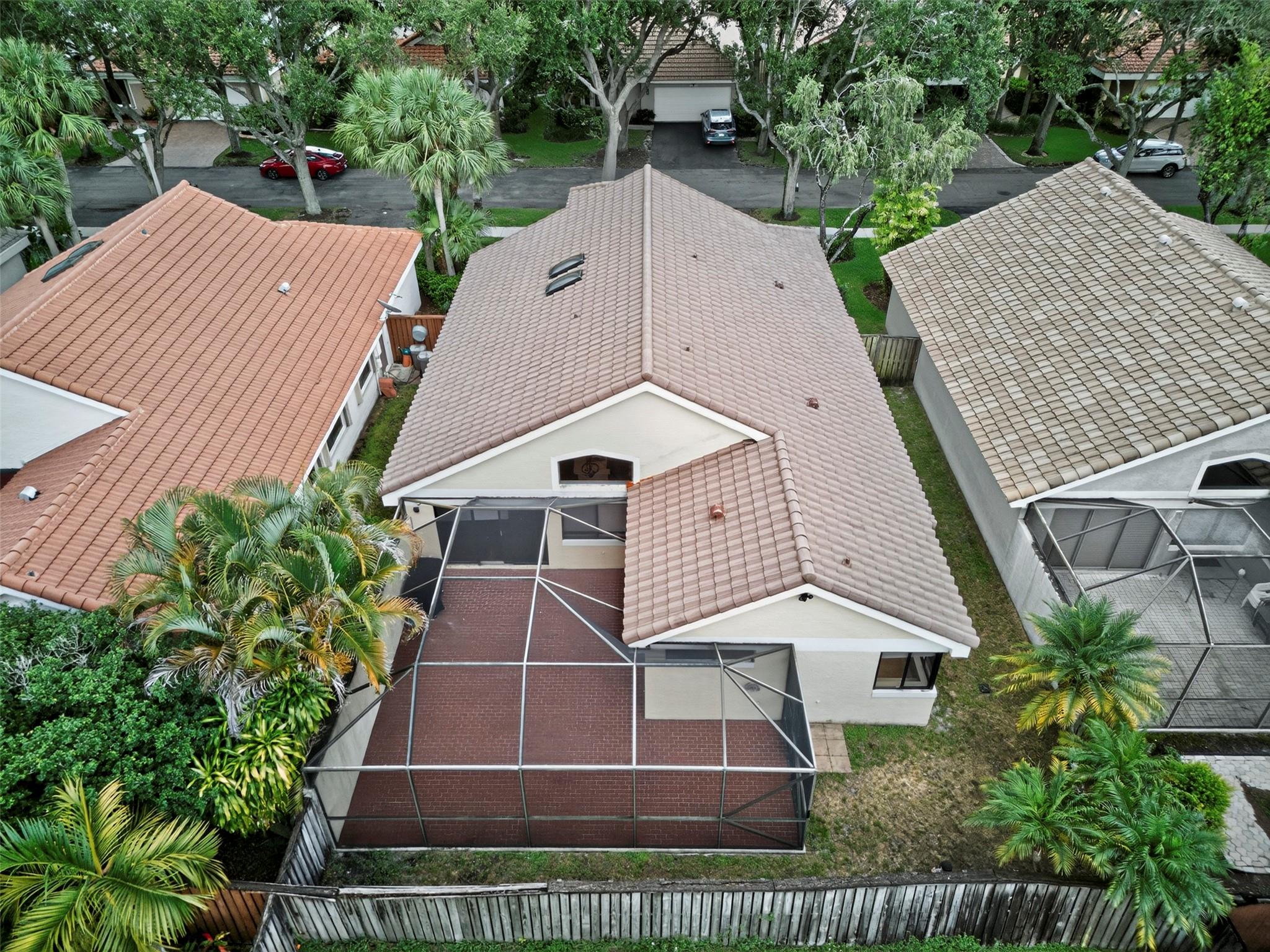 CROSSCREEK II - Residential