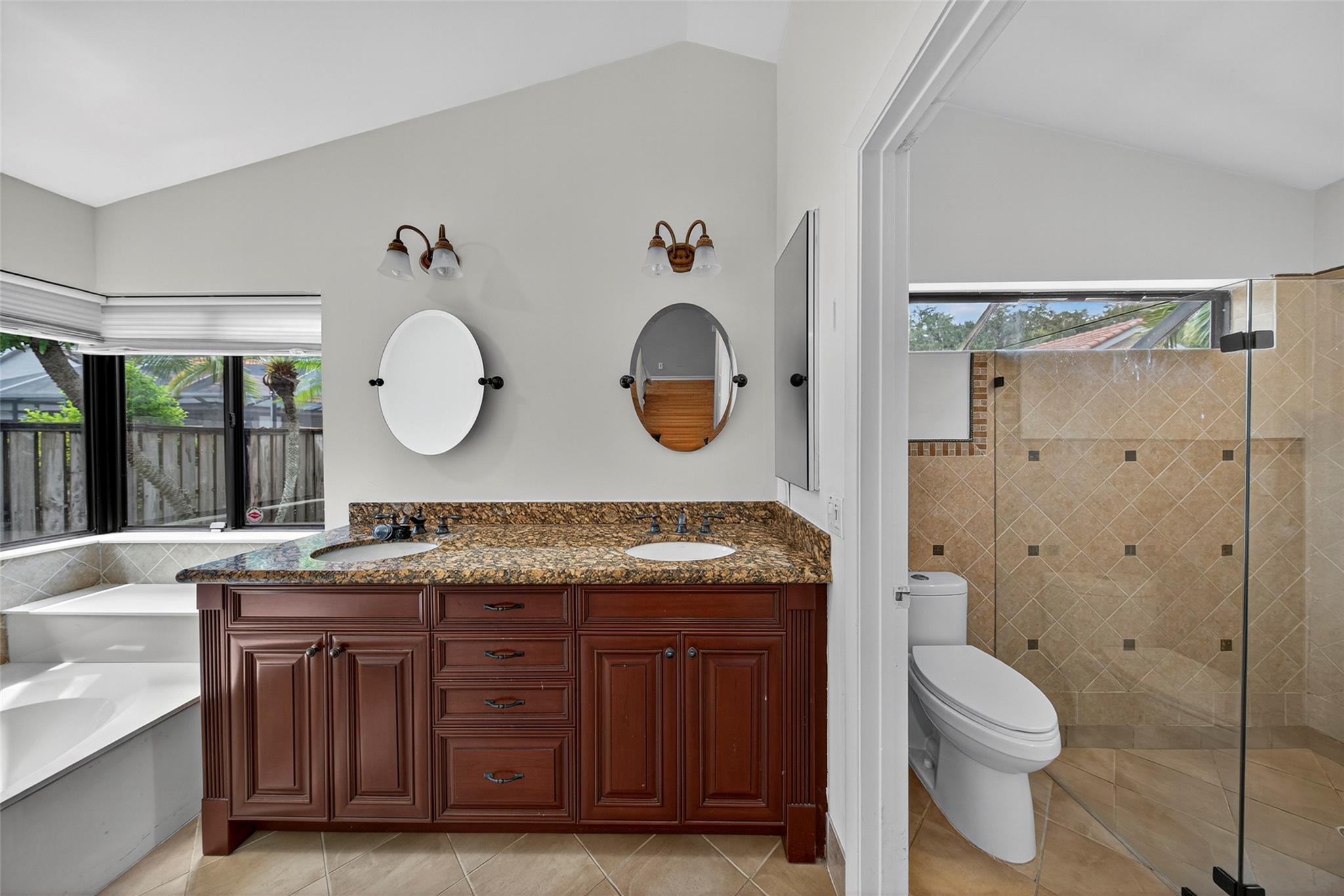 CROSSCREEK II - Residential