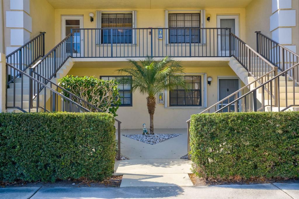 Photo of 1132 Keystone Drive #E, Jupiter, FL 33458 (MLS # R10774722)