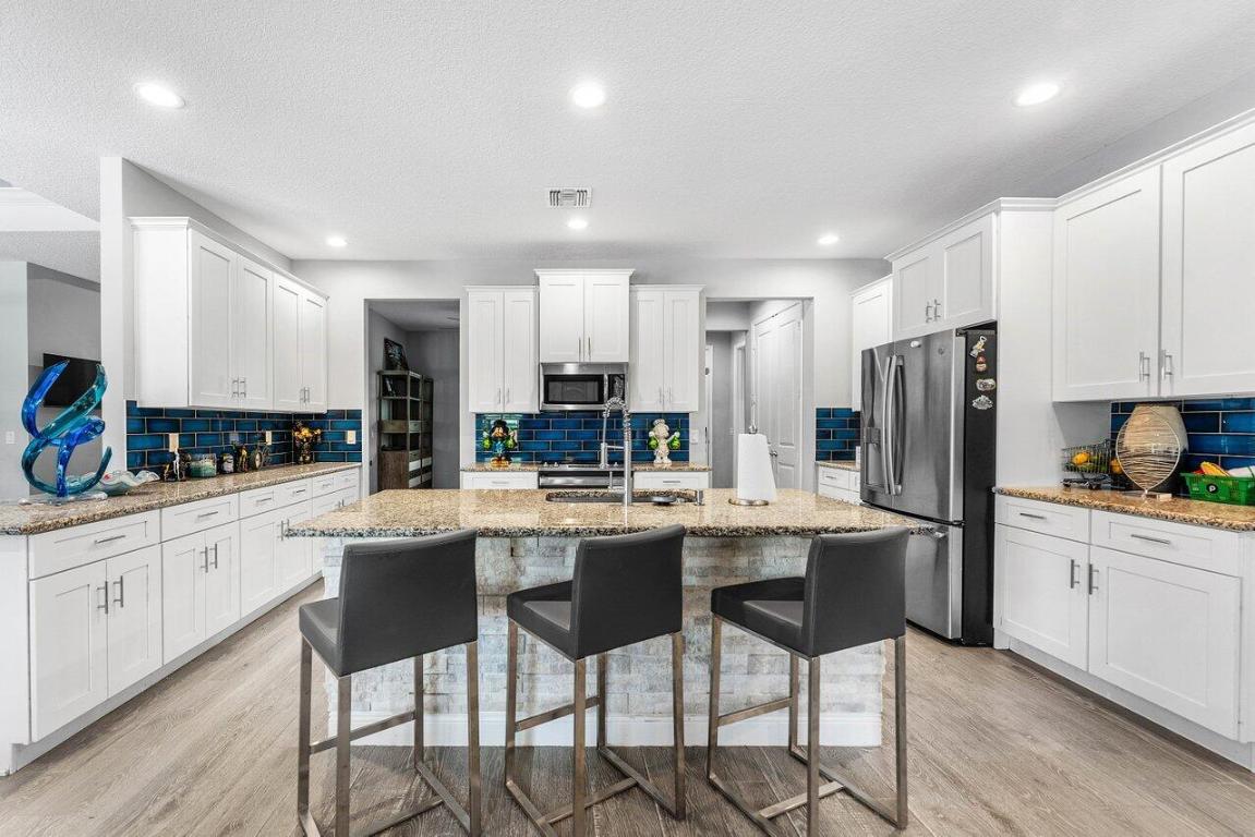 ACREAGE - Residential