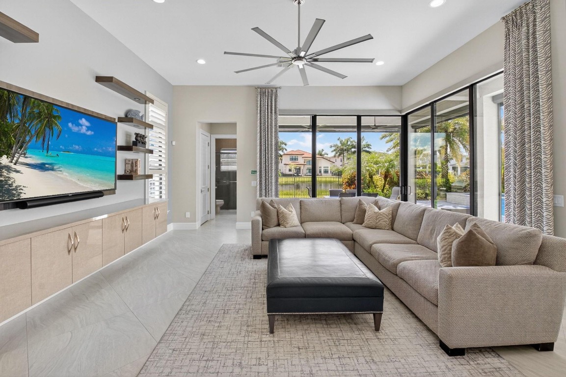 BOCA BRIDGES - Residential