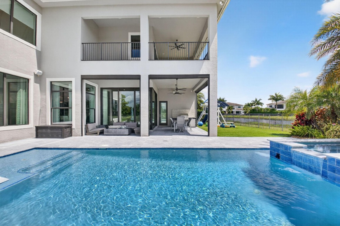 BOCA BRIDGES - Residential