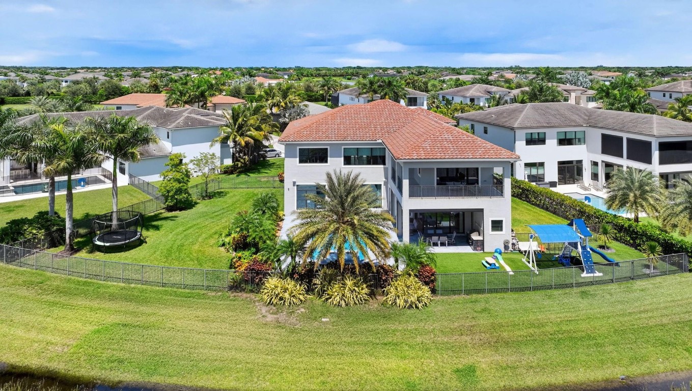 BOCA BRIDGES - Residential