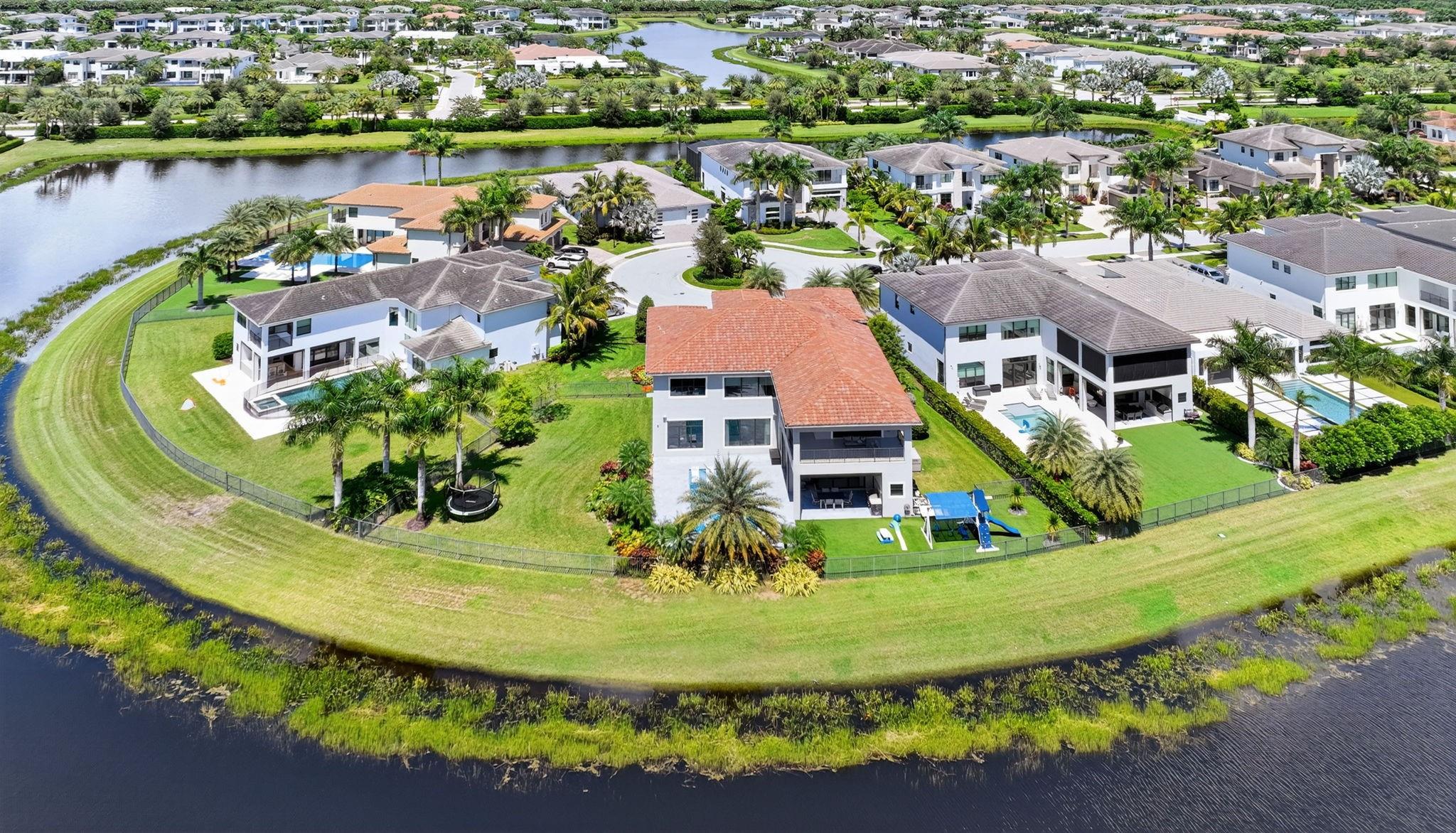 BOCA BRIDGES - Residential