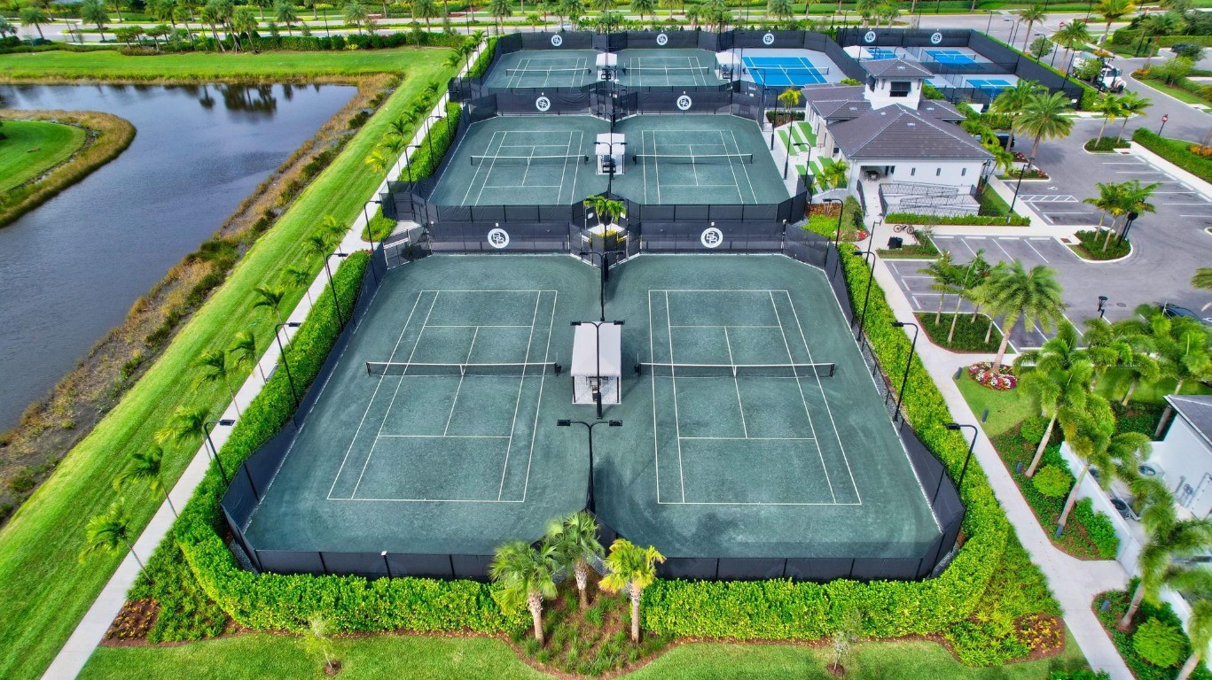 BOCA BRIDGES - Residential