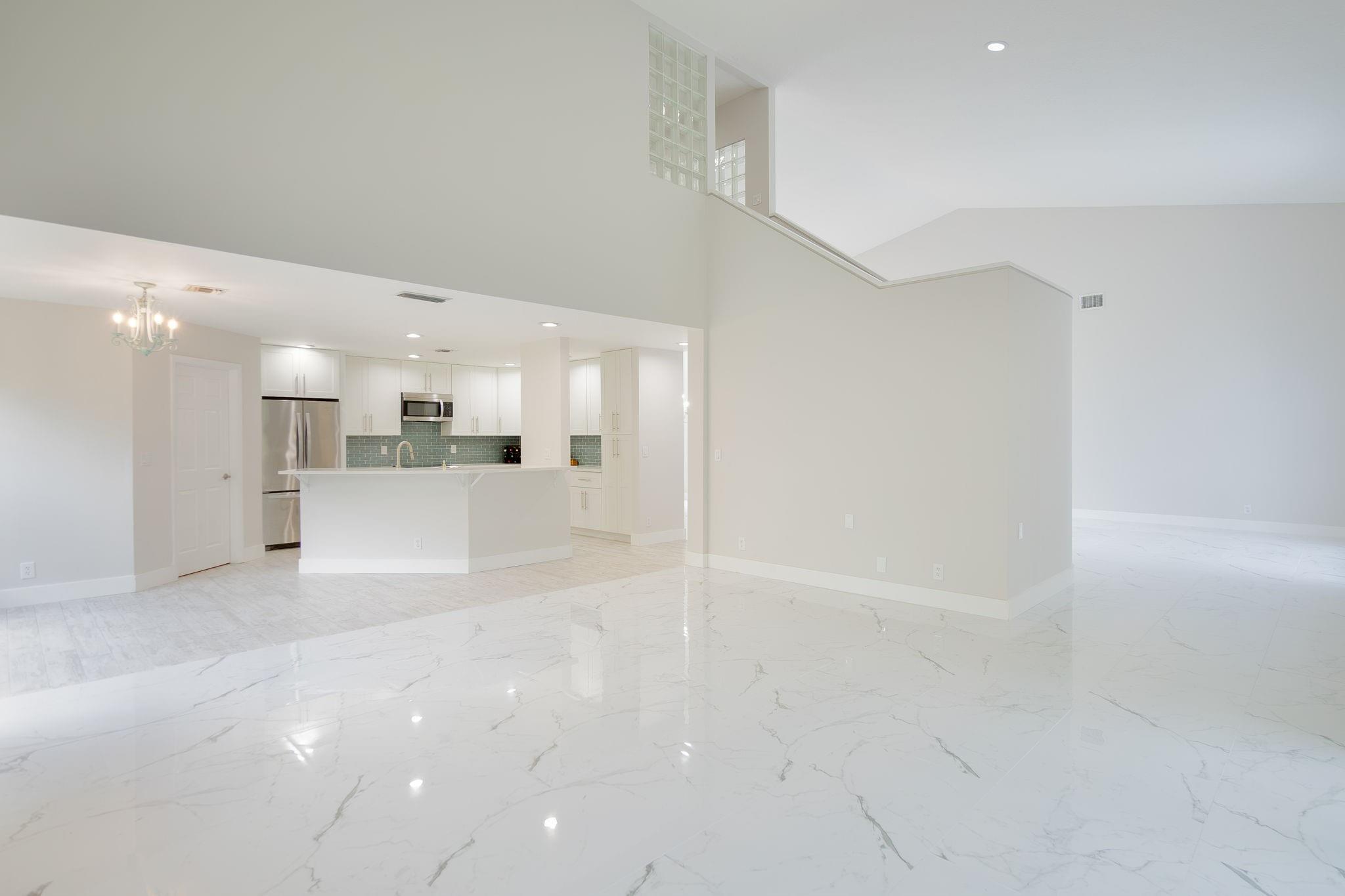 SIENA OAKS - Residential