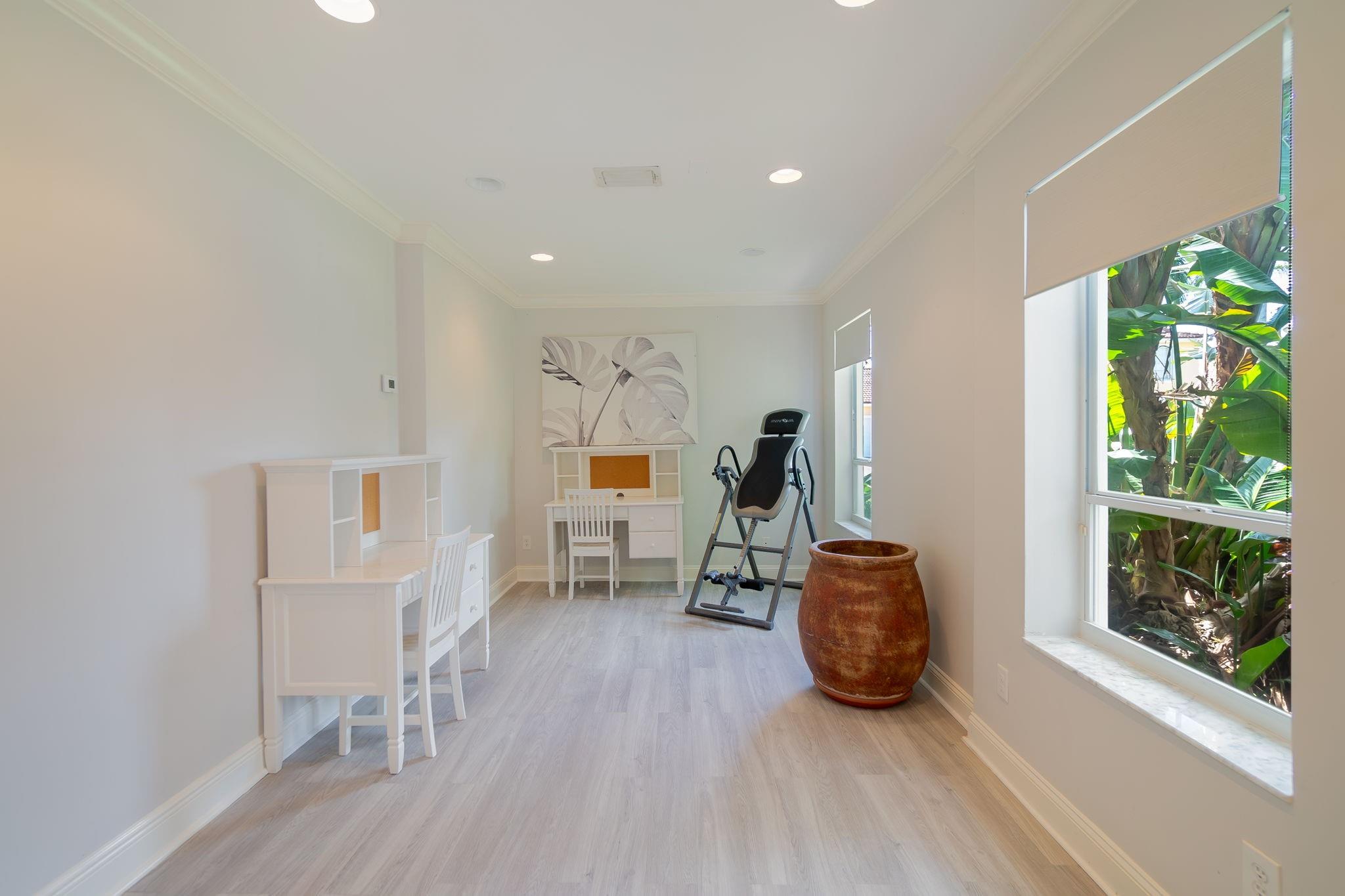 SIENA OAKS - Residential