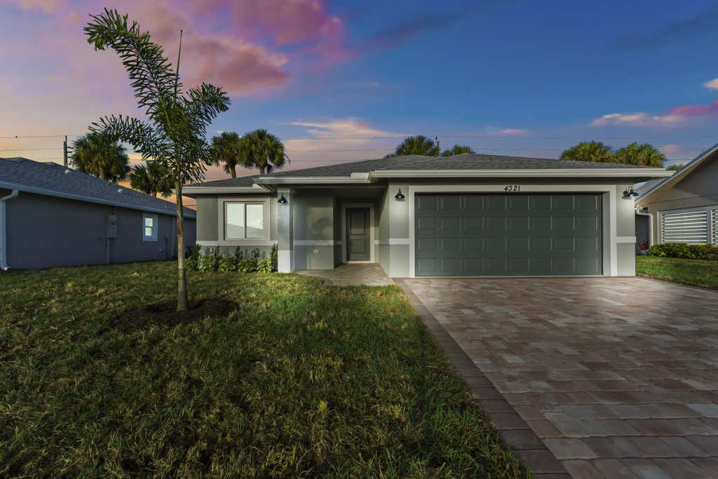Photo of 4321 SW 15th Way, Okeechobee, FL 34974 (MLS # R11137043)